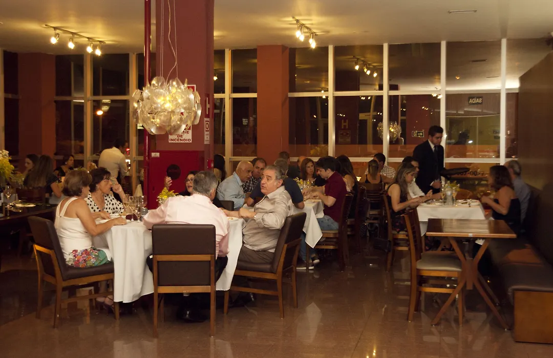 Tryp By Wyndham Varginha Cafe Royal-1